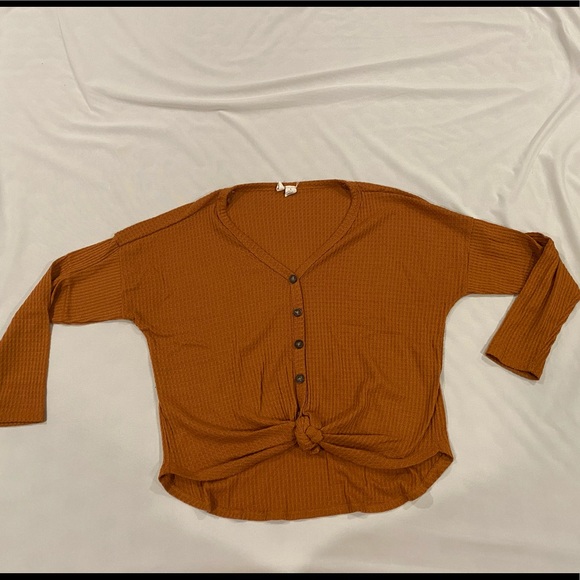 Burnt orange waffle knit long sleeve size M - Picture 4 of 9